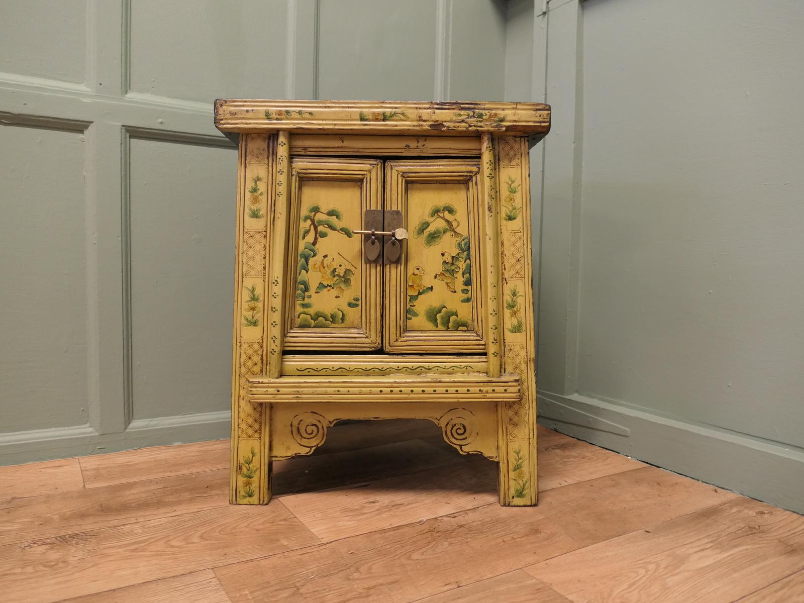 19th Century Cream Chinoiserie Decorated Cabinet (1 of 7) 19th Century Cream Chinoiserie Decorated Cabinet (1 of 7)