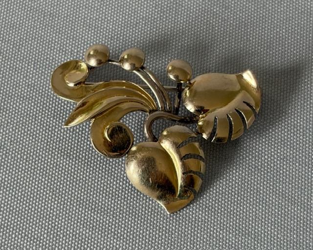 Scandi Style Swiss Silver Gilt Mid-century Brooch (1 of 7) Scandi Style Swiss Silver Gilt Mid-century Brooch (1 of 7)