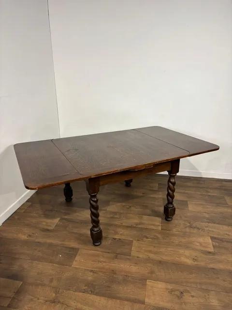 Vintage Oak Barley Twist Draw Leaf Dining Table (1 of 12) Vintage Oak Barley Twist Draw Leaf Dining Table (1 of 12)