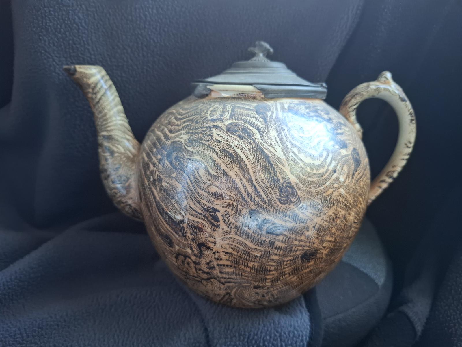 19th Century Staffordshire Pottery Lustre Teapot Faux Bois Wood Grain Decoration (1 of 6) 19th Century Staffordshire Pottery Lustre Teapot Faux Bois Wood Grain Decoration (1 of 6)