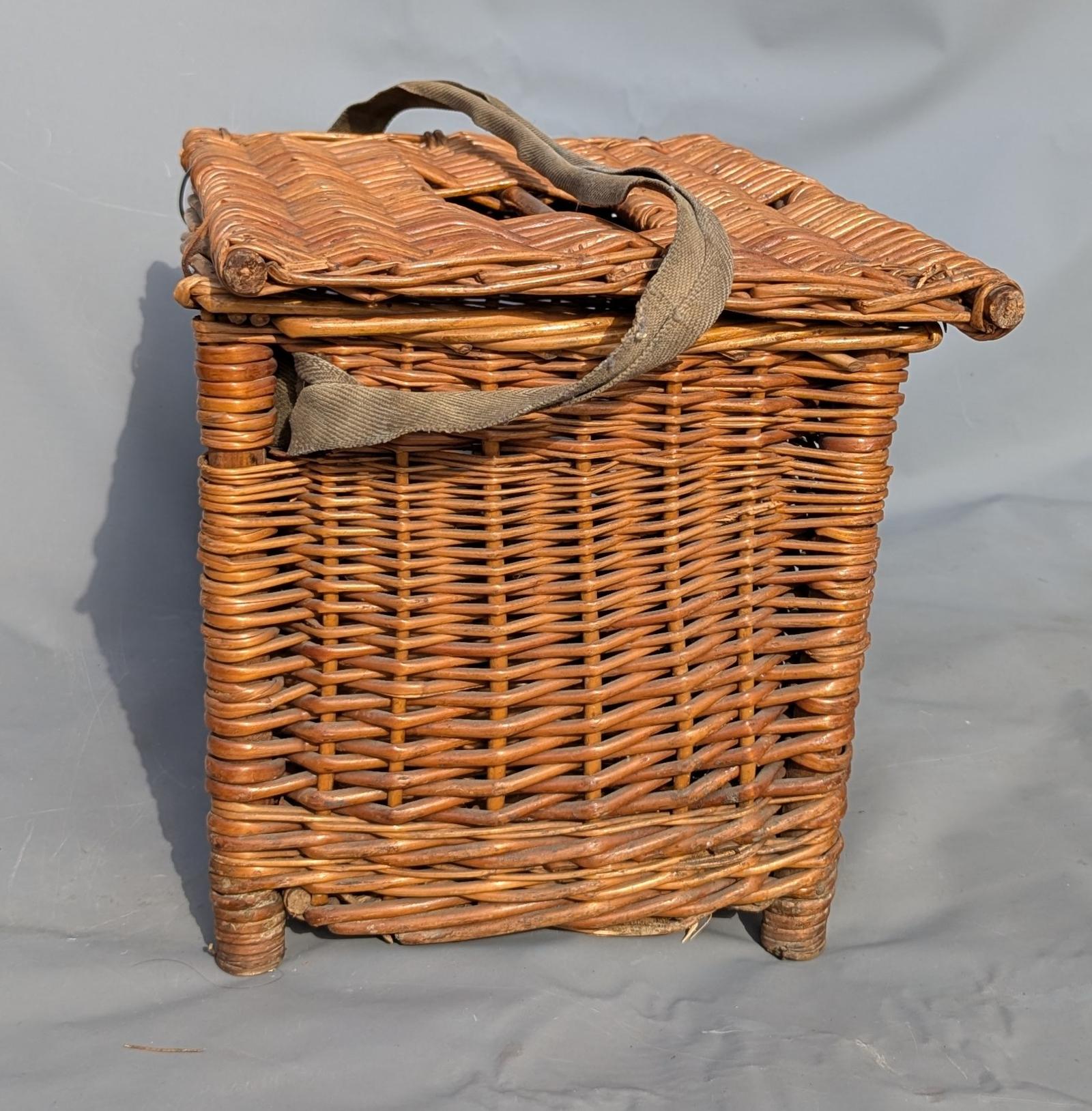 Vintage Wicker Fishing Creel Basket (1 of 7) Vintage Wicker Fishing Creel Basket (1 of 7)