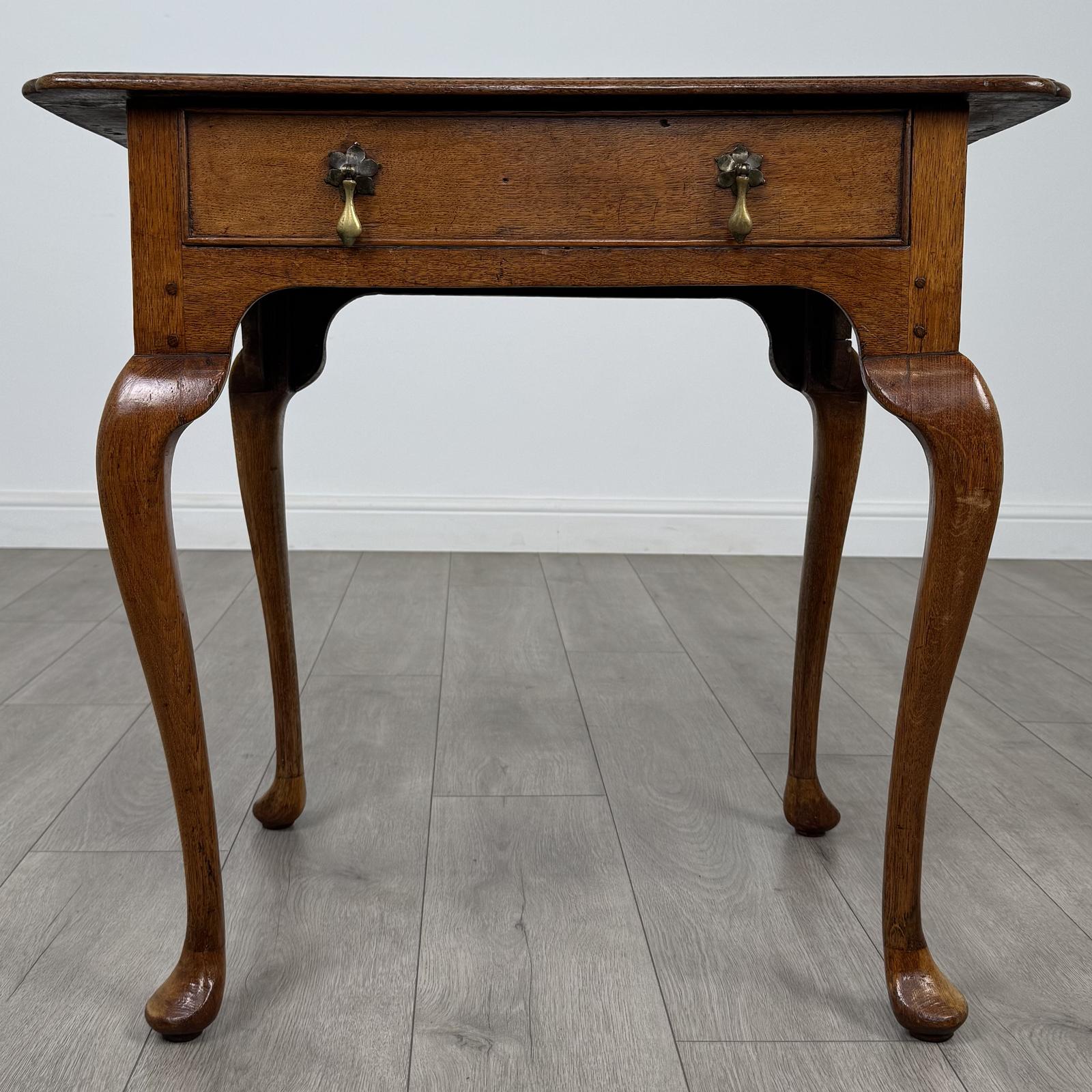 Antique 18th Century Fine Quality Side Table in Golden Oak (1 of 11)