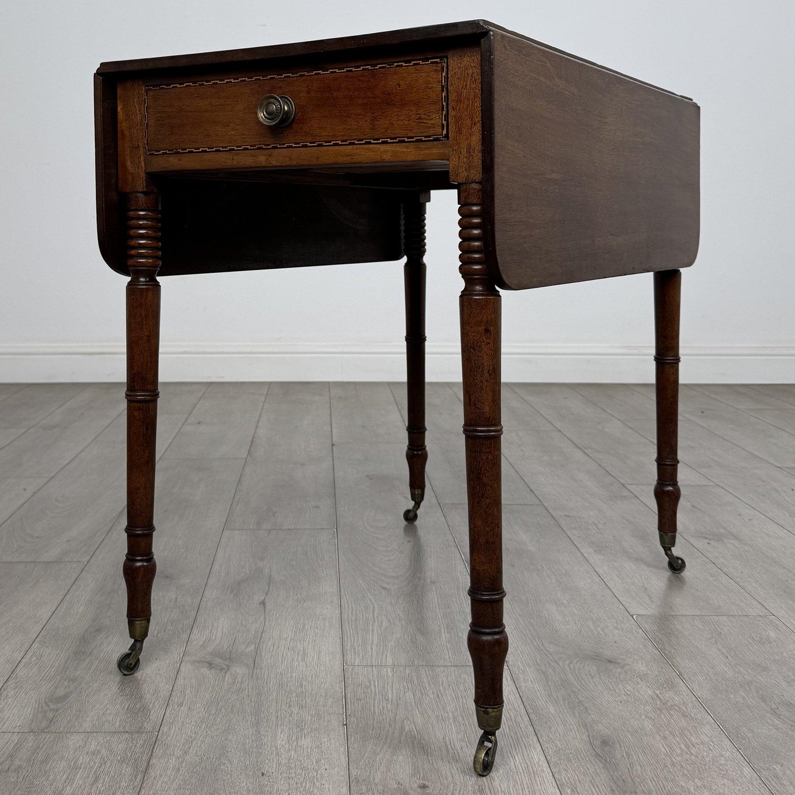 Antique Regency Style Pembroke Side Table | Turned Legs and Castors | AF-6570 (1 of 13) Antique Regency Style Pembroke Side Table | Turned Legs and Castors | AF-6570 (1 of 13)