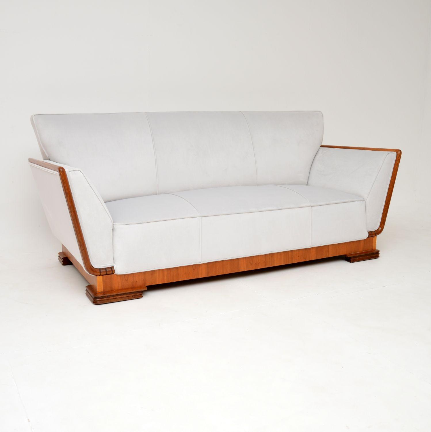 1930's Vintage Danish Art Deco Sofa (1 of 11) 1930's Vintage Danish Art Deco Sofa (1 of 11)