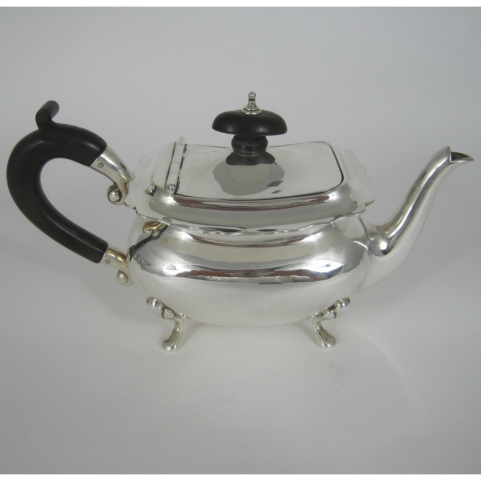 Edwardian Silver Bachelor Style Silver Teapot (1 of 7) Edwardian Silver Bachelor Style Silver Teapot (1 of 7)