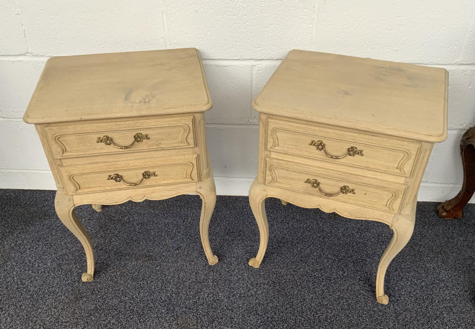 PAIR OF BLEACHED OAK FRENCH BEDSIDE CABINETS (1 of 6) PAIR OF BLEACHED OAK FRENCH BEDSIDE CABINETS (1 of 6)