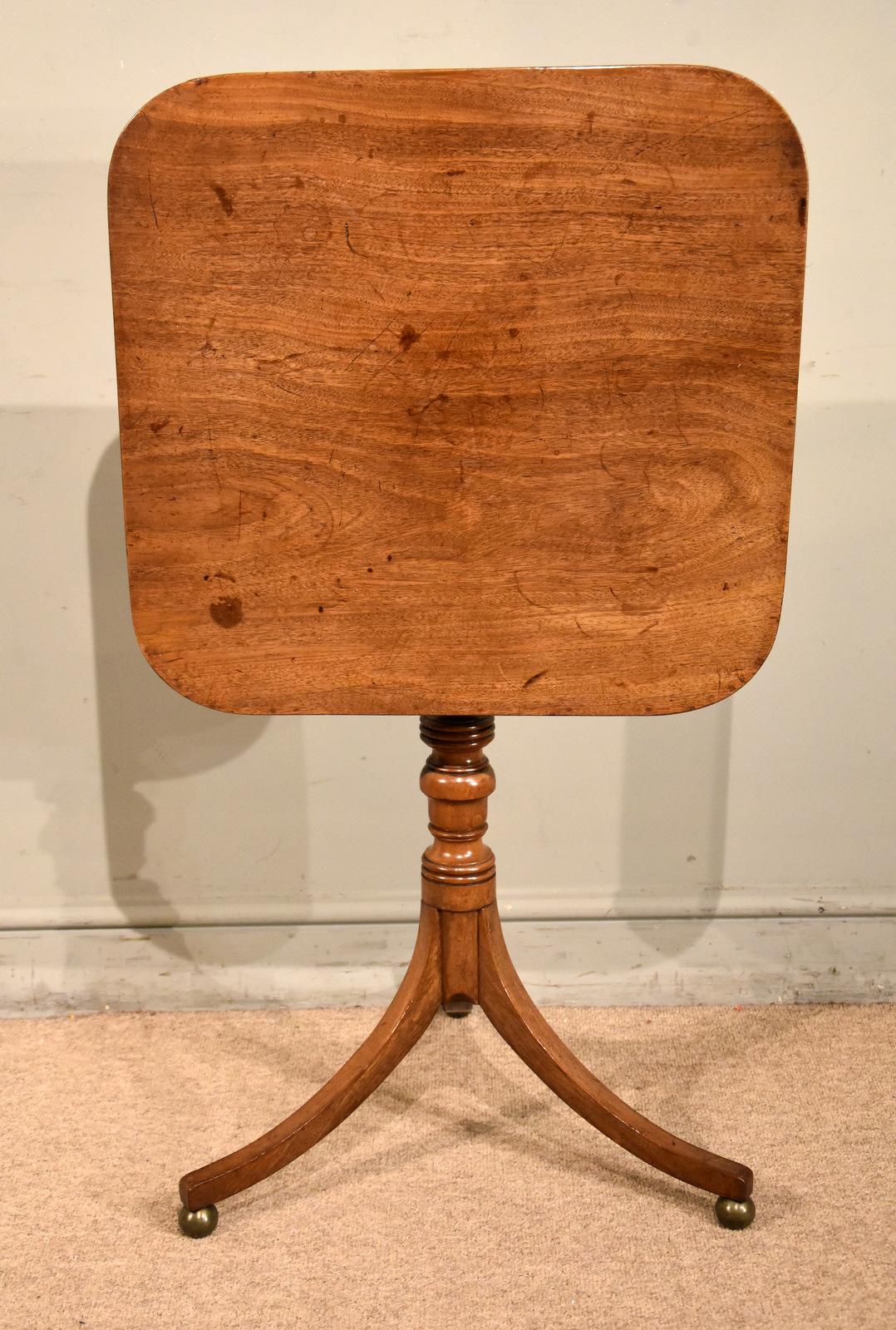 Regency Mahogany Oblong Lamp Table (1 of 6)