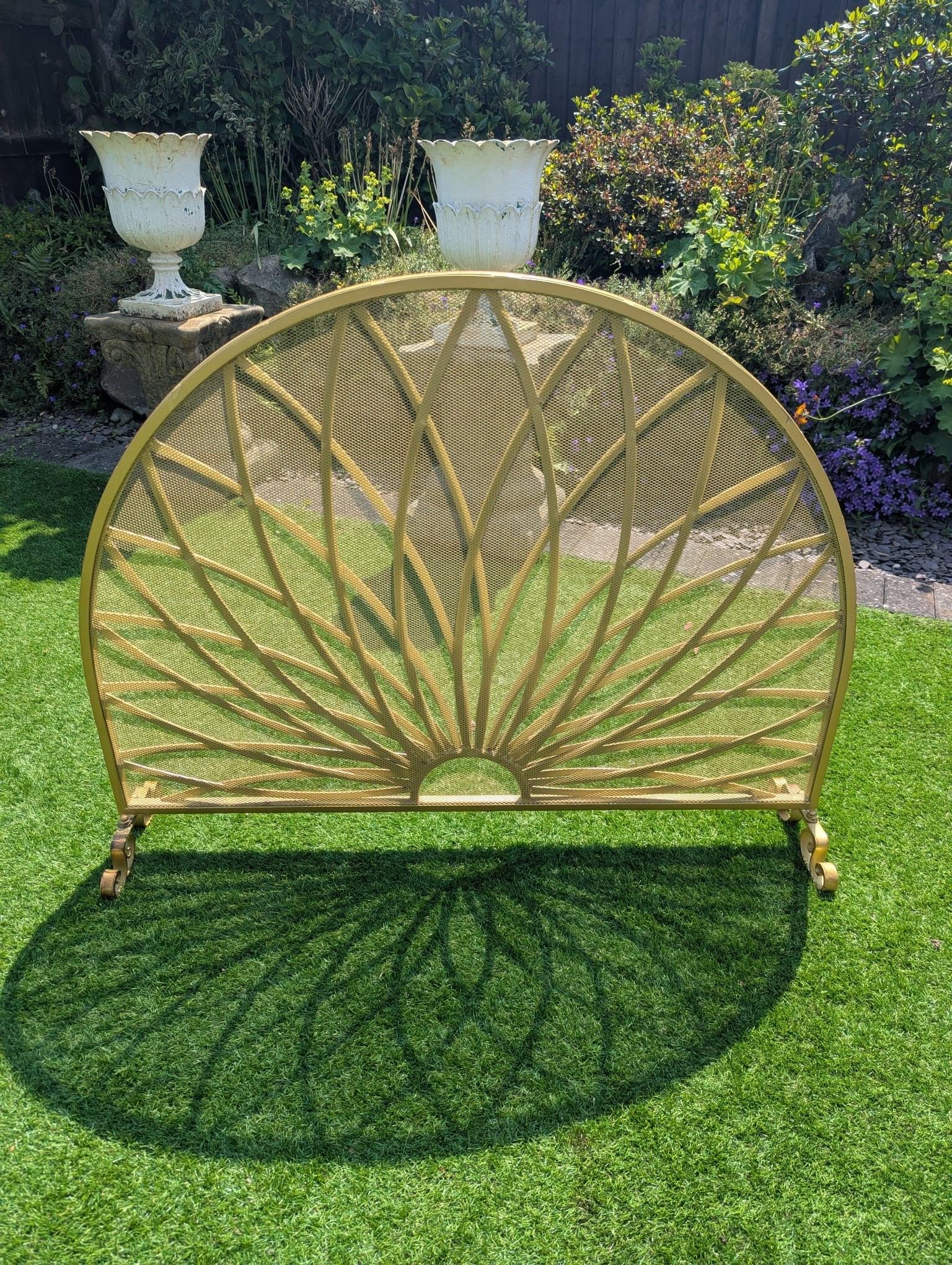 Decorative Brass Mid Century Art Nouveau Style Fire Screen (1 of 4) Decorative Brass Mid Century Art Nouveau Style Fire Screen (1 of 4)