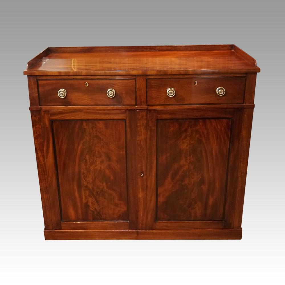 Georgian Mahogany Linen Press (1 of 12) Georgian Mahogany Linen Press (1 of 12)