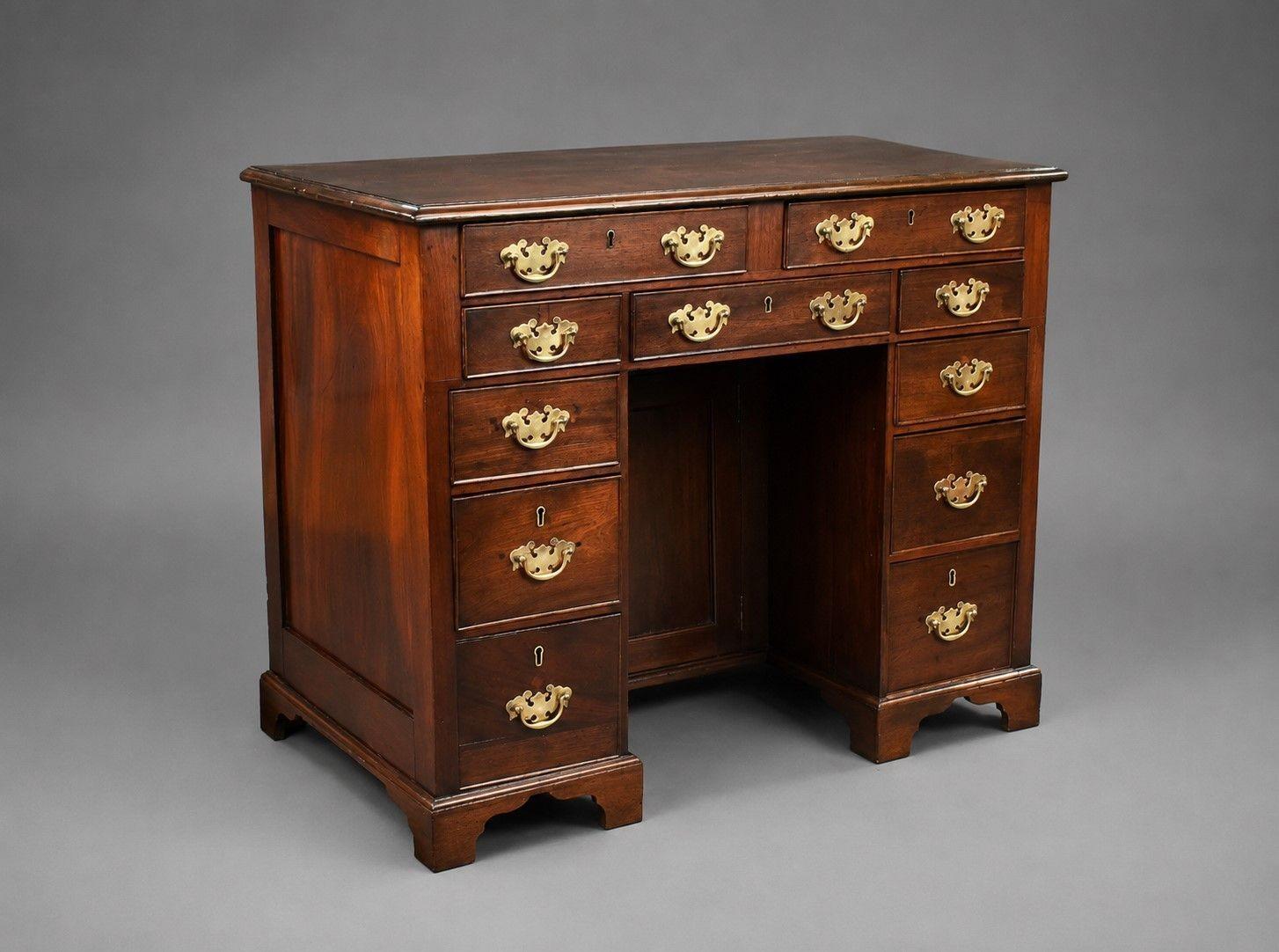 George III Mahogany Kneehole Desk (1 of 8) George III Mahogany Kneehole Desk (1 of 8)