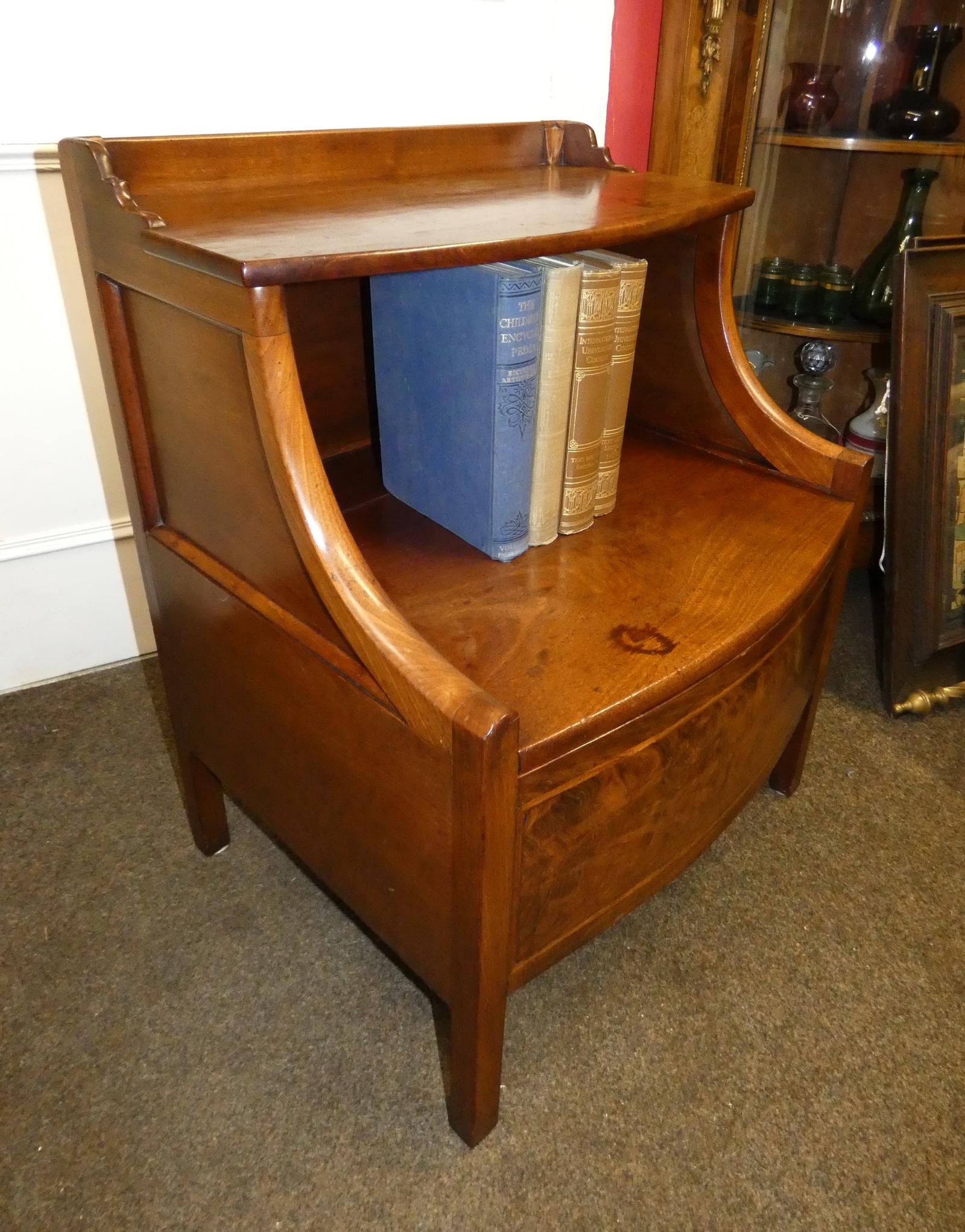 Georgian Bedside Commode / Bedside Cabinet (1 of 9) Georgian Bedside Commode / Bedside Cabinet (1 of 9)
