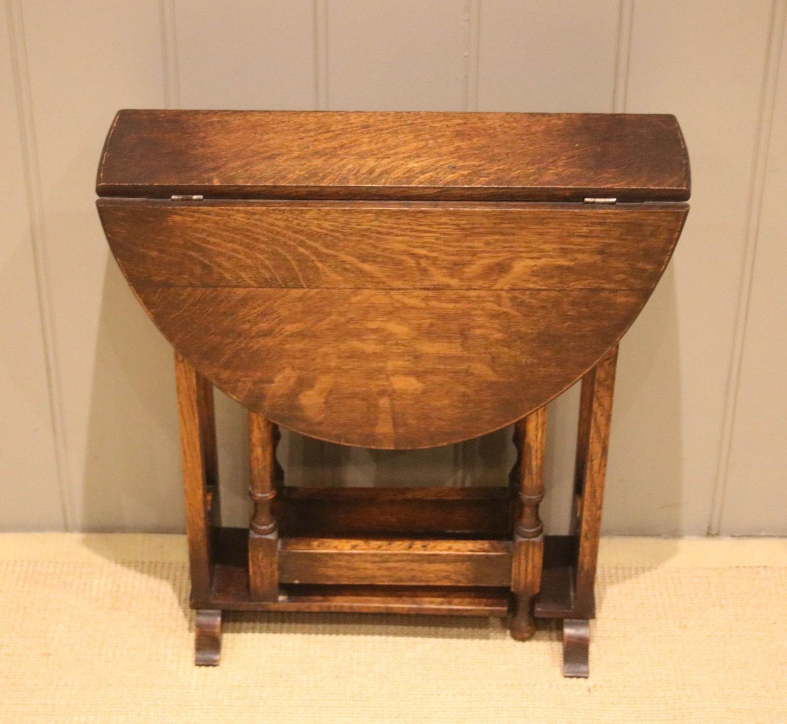 Small Oak Drop Leaf Table (1 of 12)