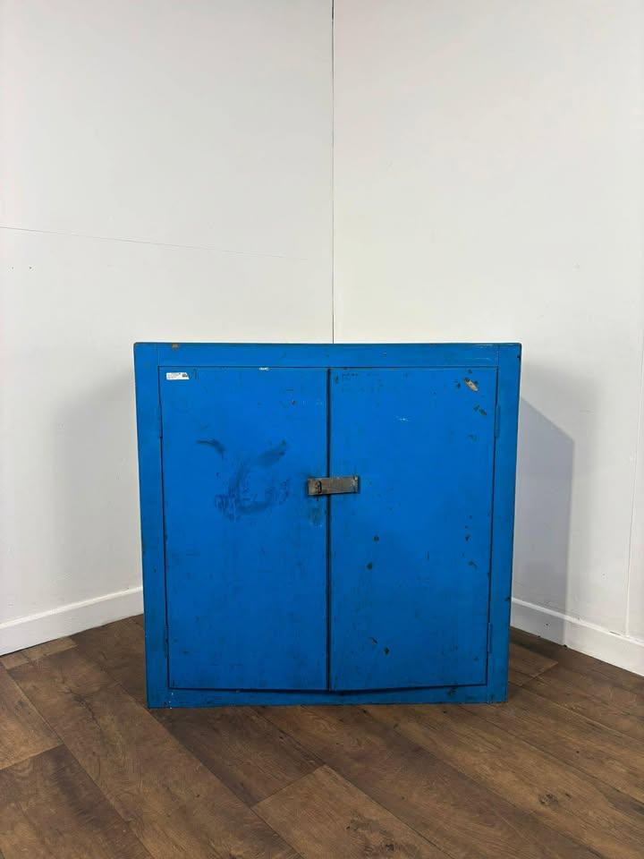 Vintage Rustic Blue Wooden Cupboard (1 of 13) Vintage Rustic Blue Wooden Cupboard (1 of 13)