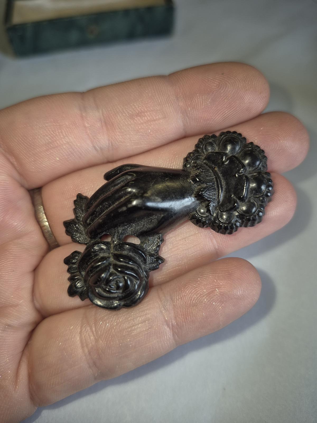 Antique Whitby Jet Mourning Brooch (1 of 5)