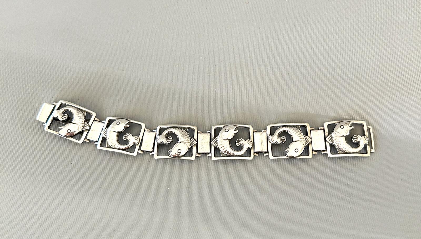 Danish Art Deco Silver Fish Panel Bracelet (1 of 6)