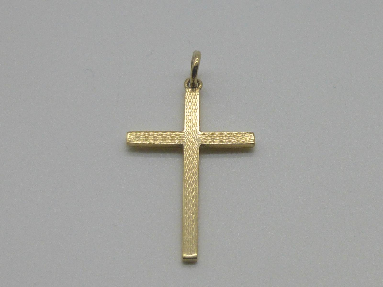 9ct Gold Cross (1 of 5)