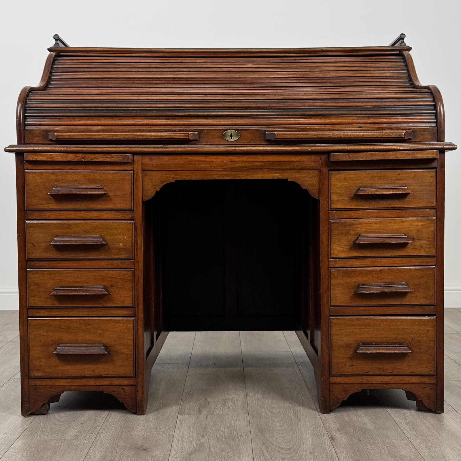 Antique 20th Century Roll Top Desk In Mahogany (1 of 13)