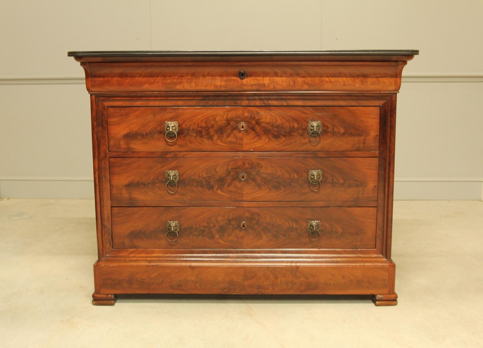 A 19th Century French Mahogany  Marble Top Chest of Drawers (1 of 10)