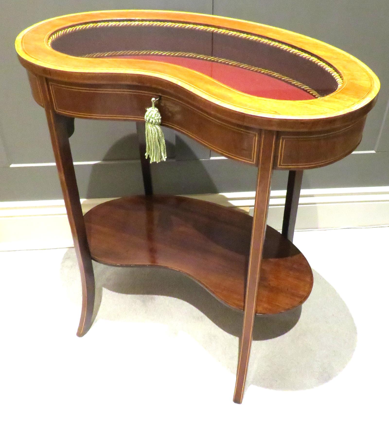 Kidney Shaped Bijouterie Table Edwardian (1 of 3)