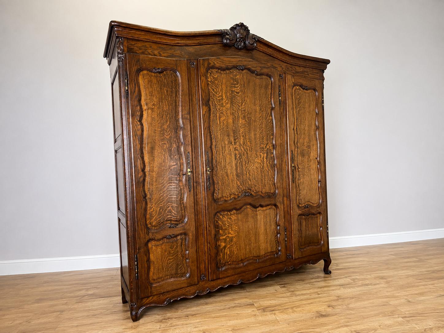 Wardrobe Antique French Style Oak Three Door Carved Armoire (1 of 16) Wardrobe Antique French Style Oak Three Door Carved Armoire (1 of 16)