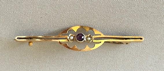 9ct Gold Amethyst and Seed Pearl Bar Brooch (1 of 6)