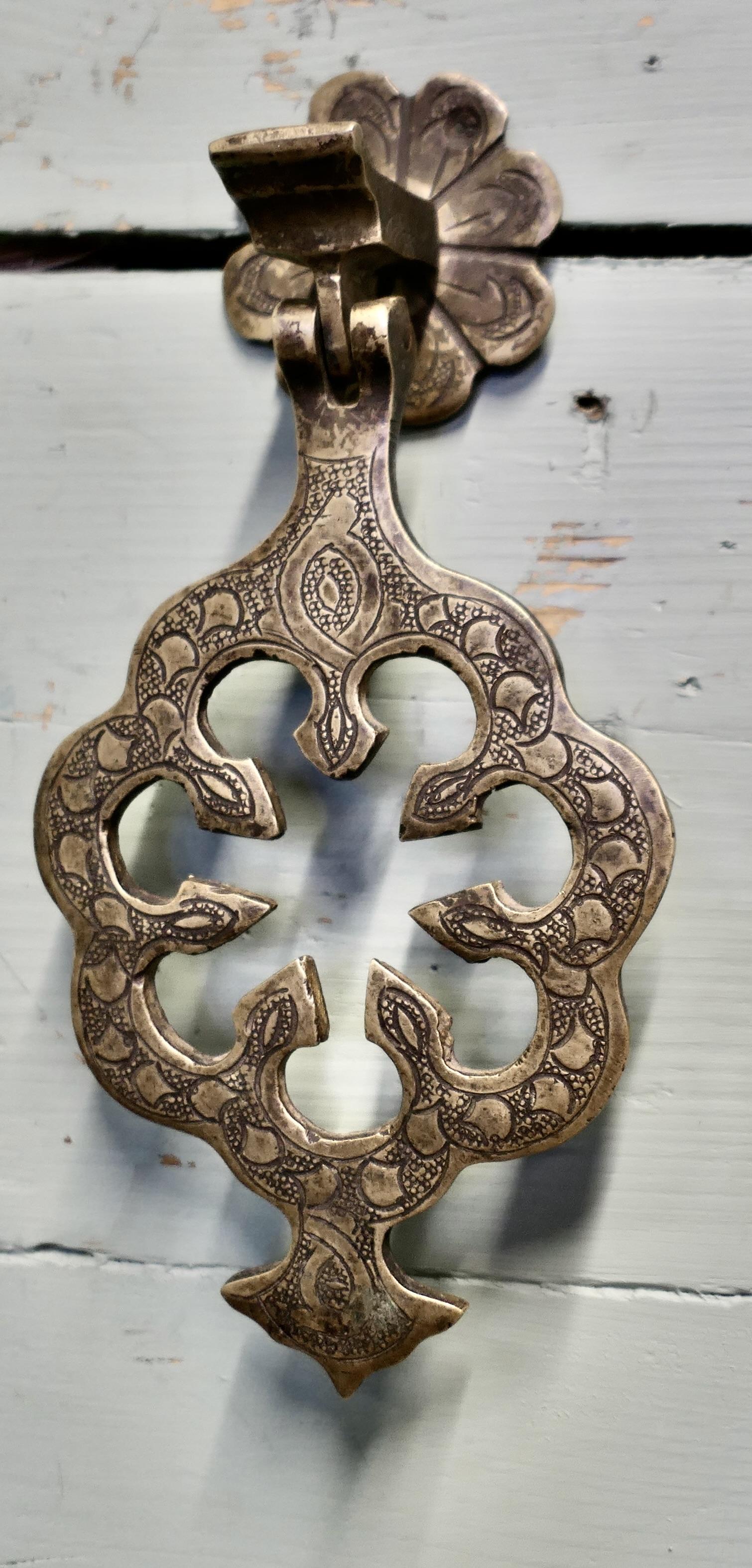 Very Large 19th Century Pierced Brass Door Knocker (1 of 6) Very Large 19th Century Pierced Brass Door Knocker (1 of 6)