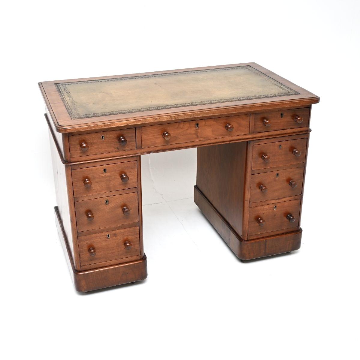 Antique Victorian Walnut Leather Top Pedestal Desk (1 of 10) Antique Victorian Walnut Leather Top Pedestal Desk (1 of 10)