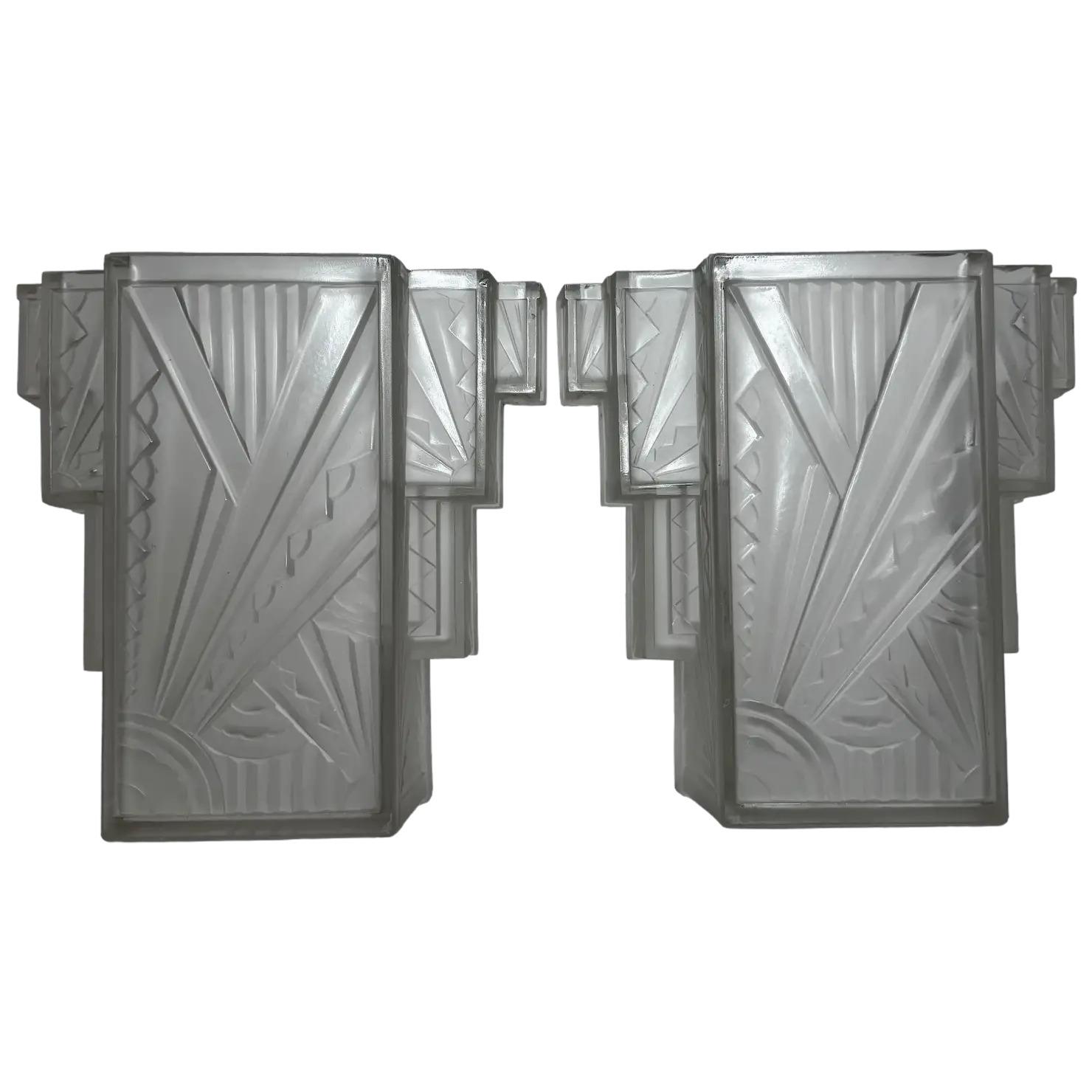 French Art Deco Moulded & Frosted “Skyscraper” Glass Wall Appliqués / Light Sconces in the Manner of Marius-ernest Sabino, c.1930 (1 of 15)