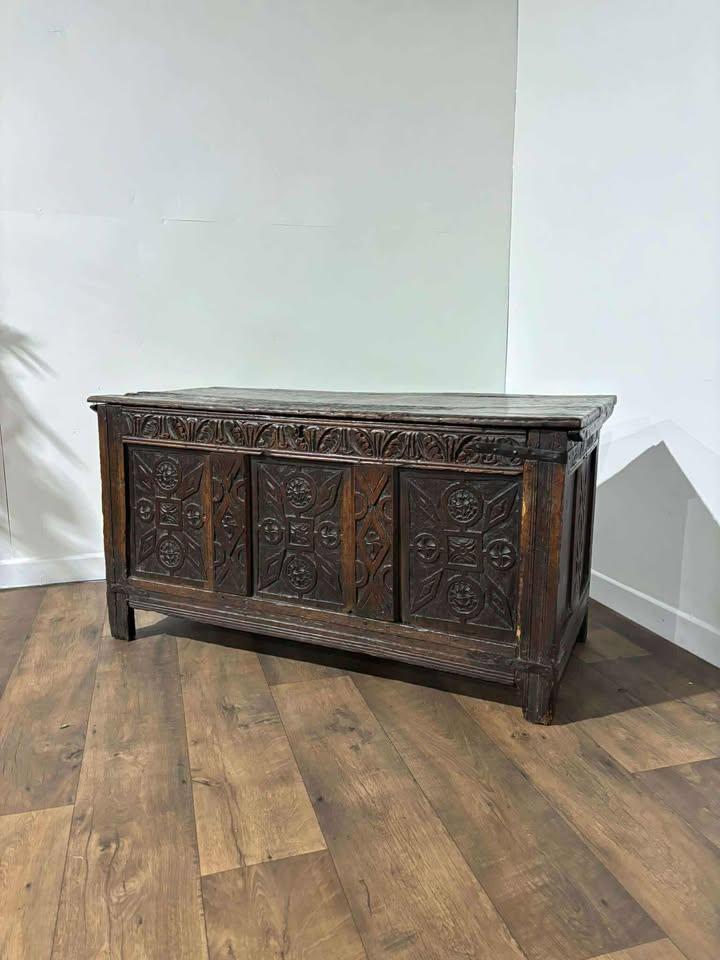 18th Century Georgian Blanket Box (1 of 17)