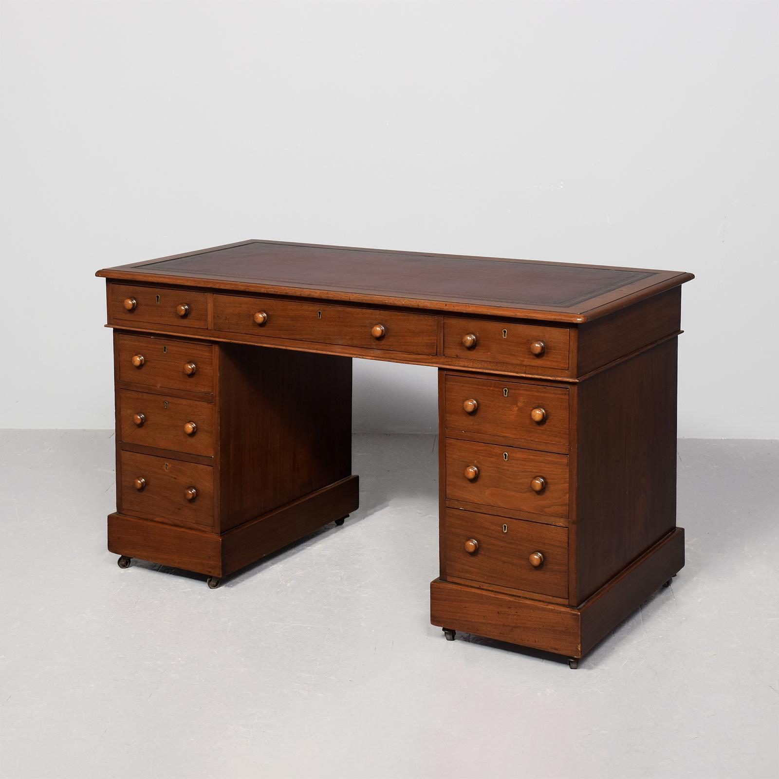Victorian Mahogany 3 Part Pedestal Desk (1 of 7) Victorian Mahogany 3 Part Pedestal Desk (1 of 7)