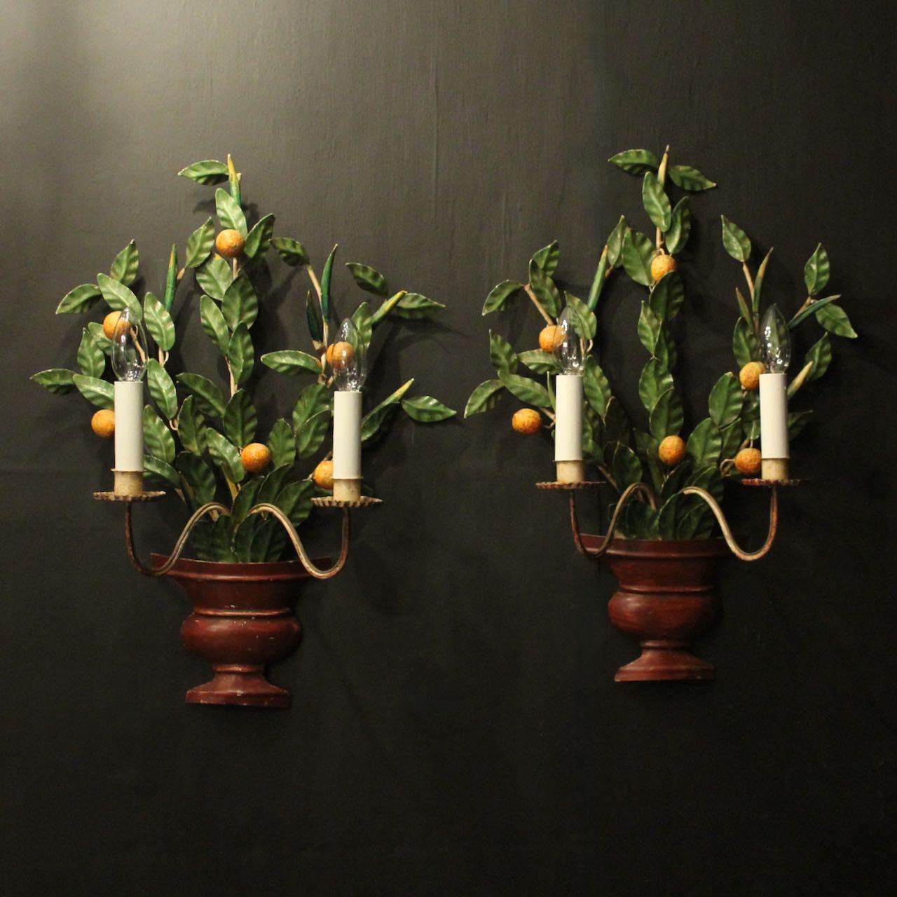 French Pair of Toleware Floral Wall Lights (1 of 10)