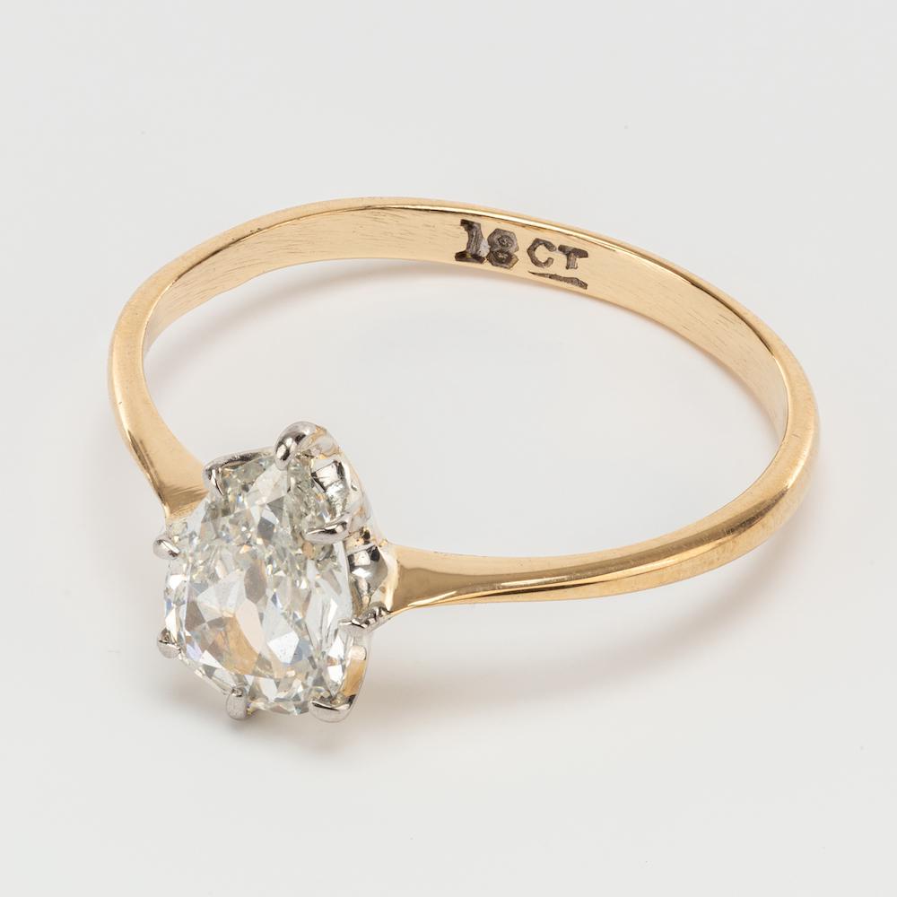 Vintage 0.65 Carat Pear Cut Diamond Solitaire Engagement Ring (1 of 7) Vintage 0.65 Carat Pear Cut Diamond Solitaire Engagement Ring (1 of 7)