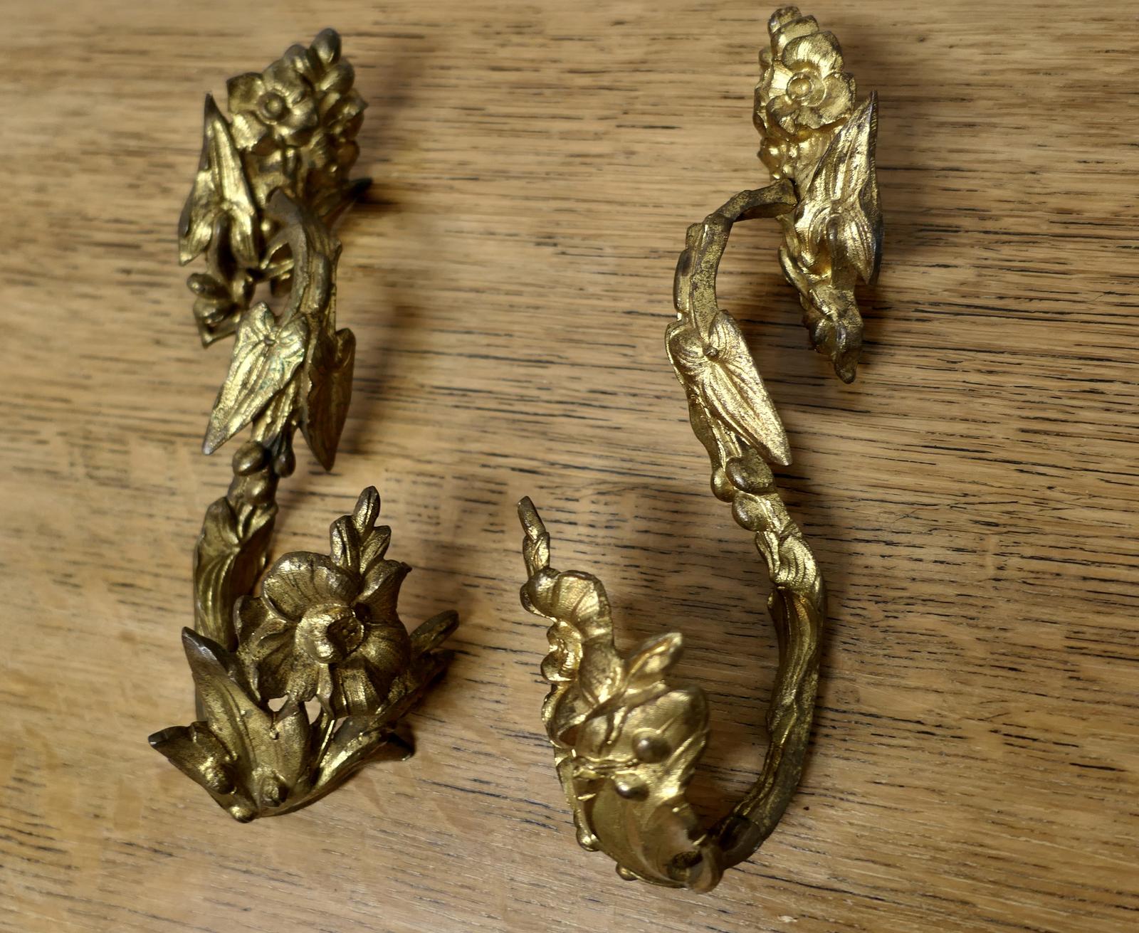Pair of Large French Rococo Ormolu Curtain Curtain Tie Backs (1 of 7)