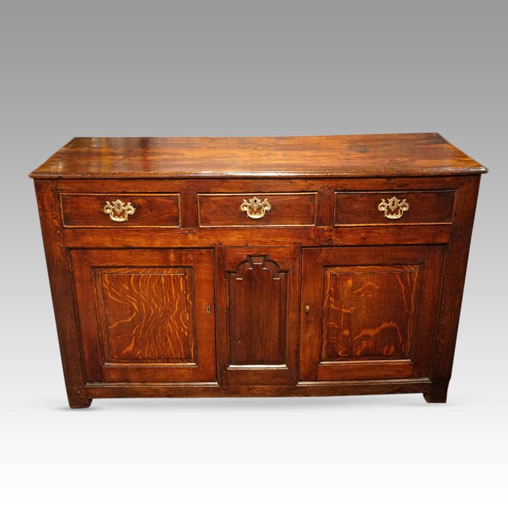 18th Century Oak Cupboard Dresser Base (1 of 10)