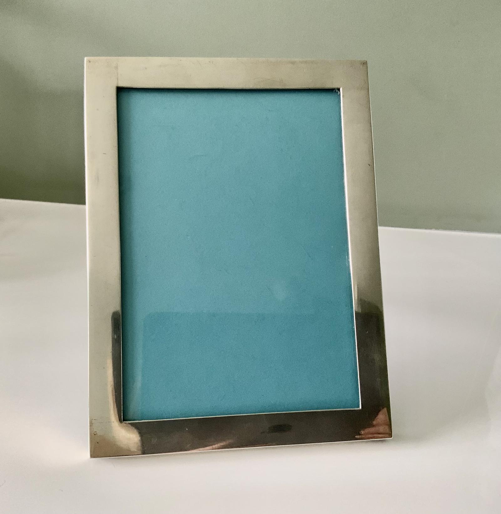 Wang Hing Chinese Silver Photograph Frame (1 of 5) Wang Hing Chinese Silver Photograph Frame (1 of 5)