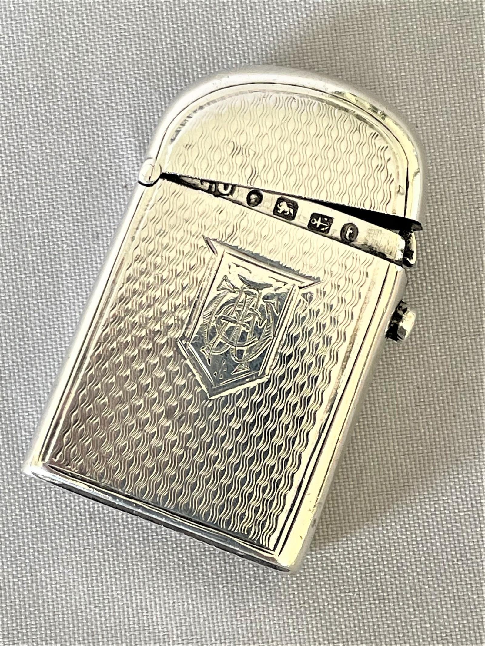 Unusual Victorian Spring Mechanism Silver Vesta (1 of 6)