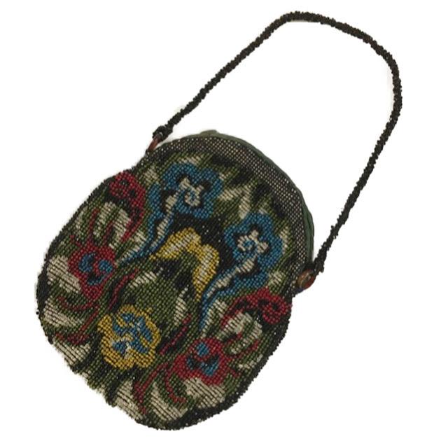 Beautiful Beaded Handbag 1920s (1 of 3)