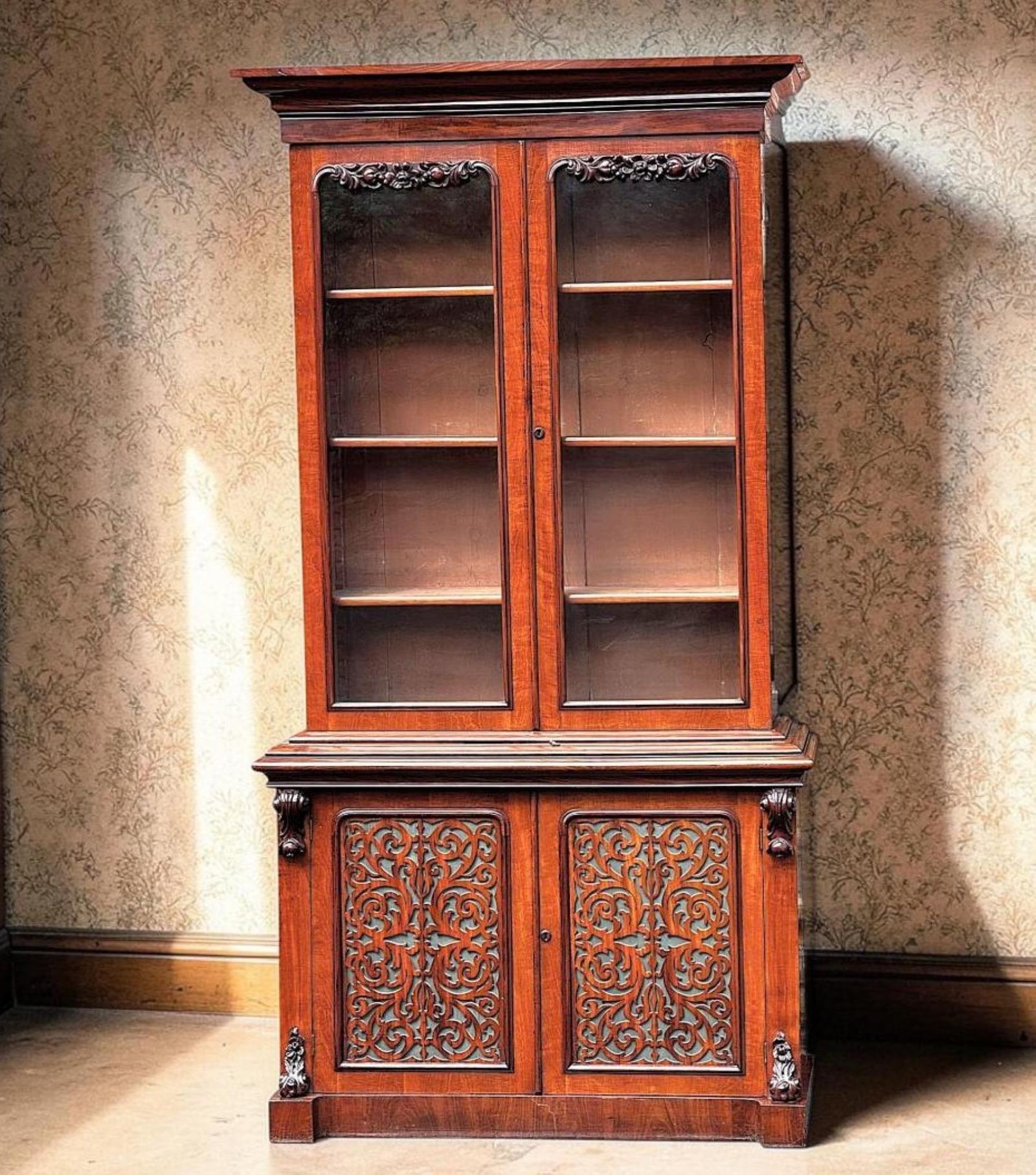 A Large Impressive Victorian Figured Mahogany Bookcase (1 of 15) A Large Impressive Victorian Figured Mahogany Bookcase (1 of 15)