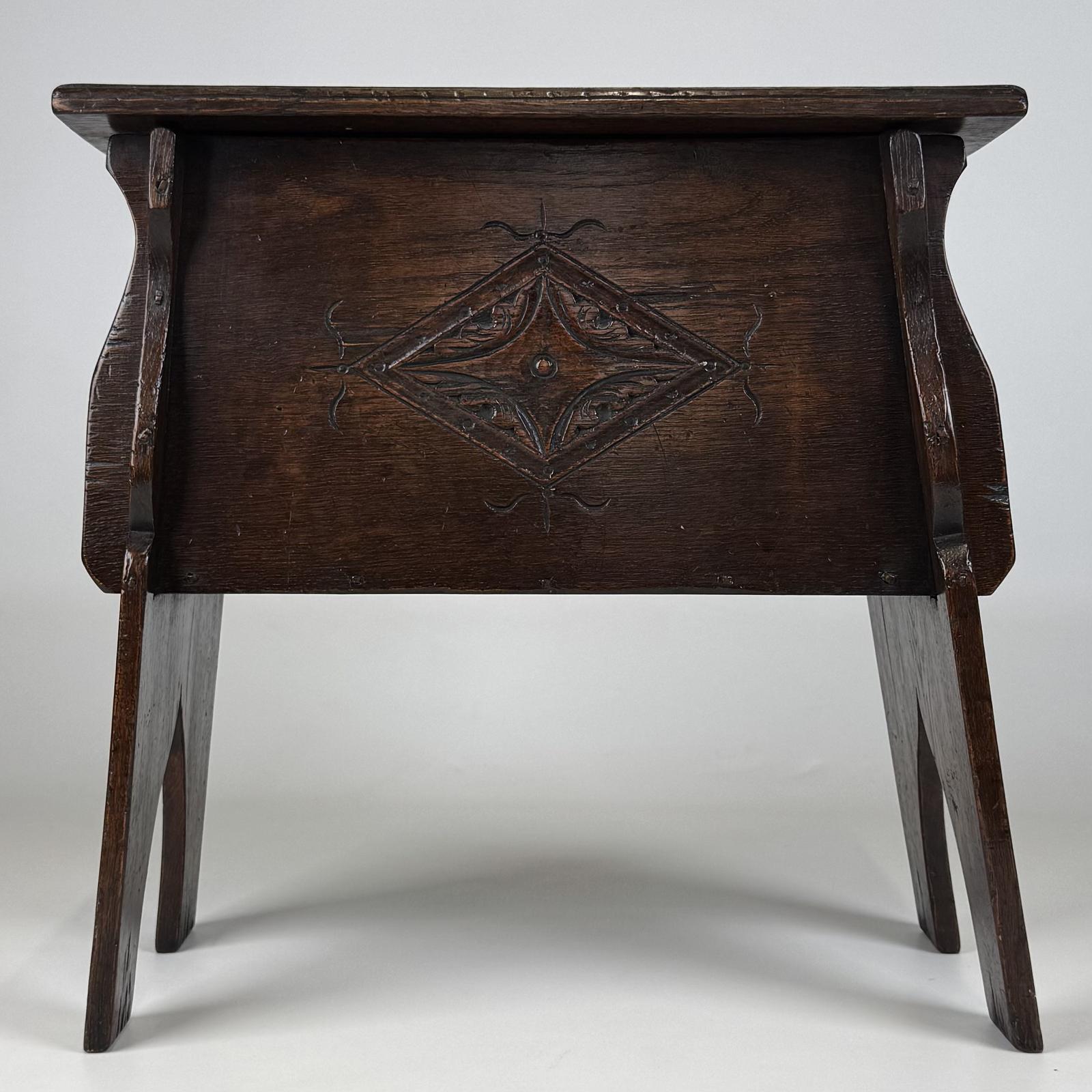 Antique 20th Century Carved Oak Storage Box (1 of 10)