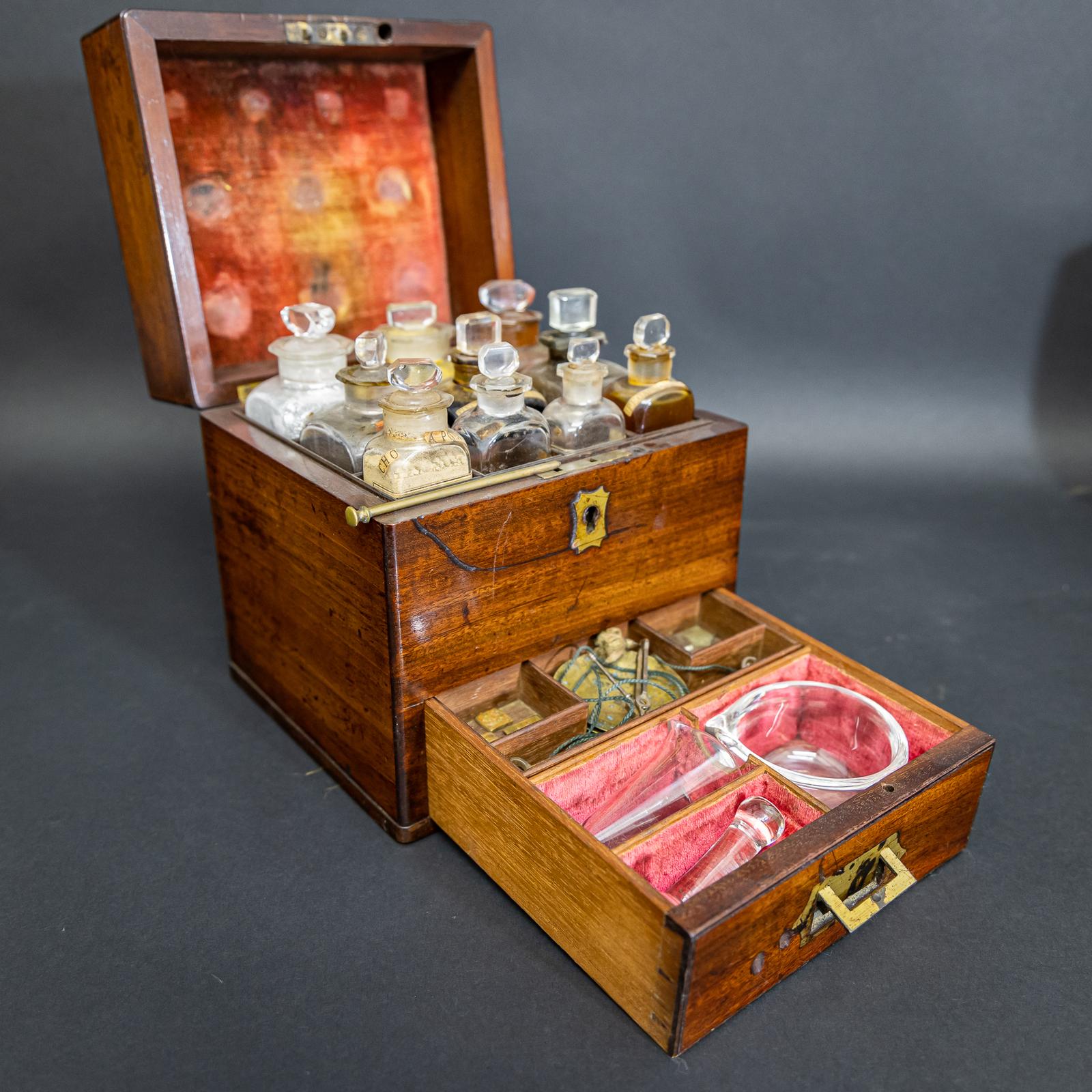 Georgian Apothecary Box (1 of 11) Georgian Apothecary Box (1 of 11)