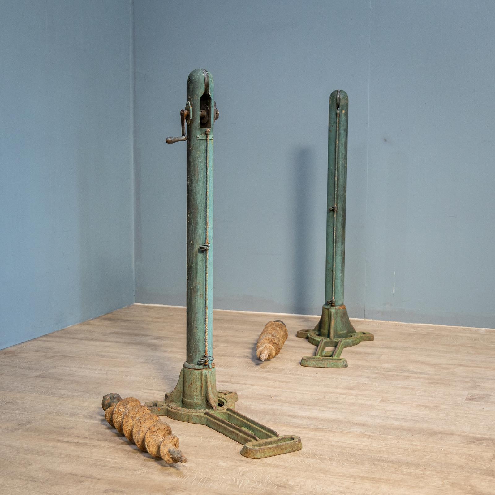 A W Gamage Tennis Posts (1 of 7)