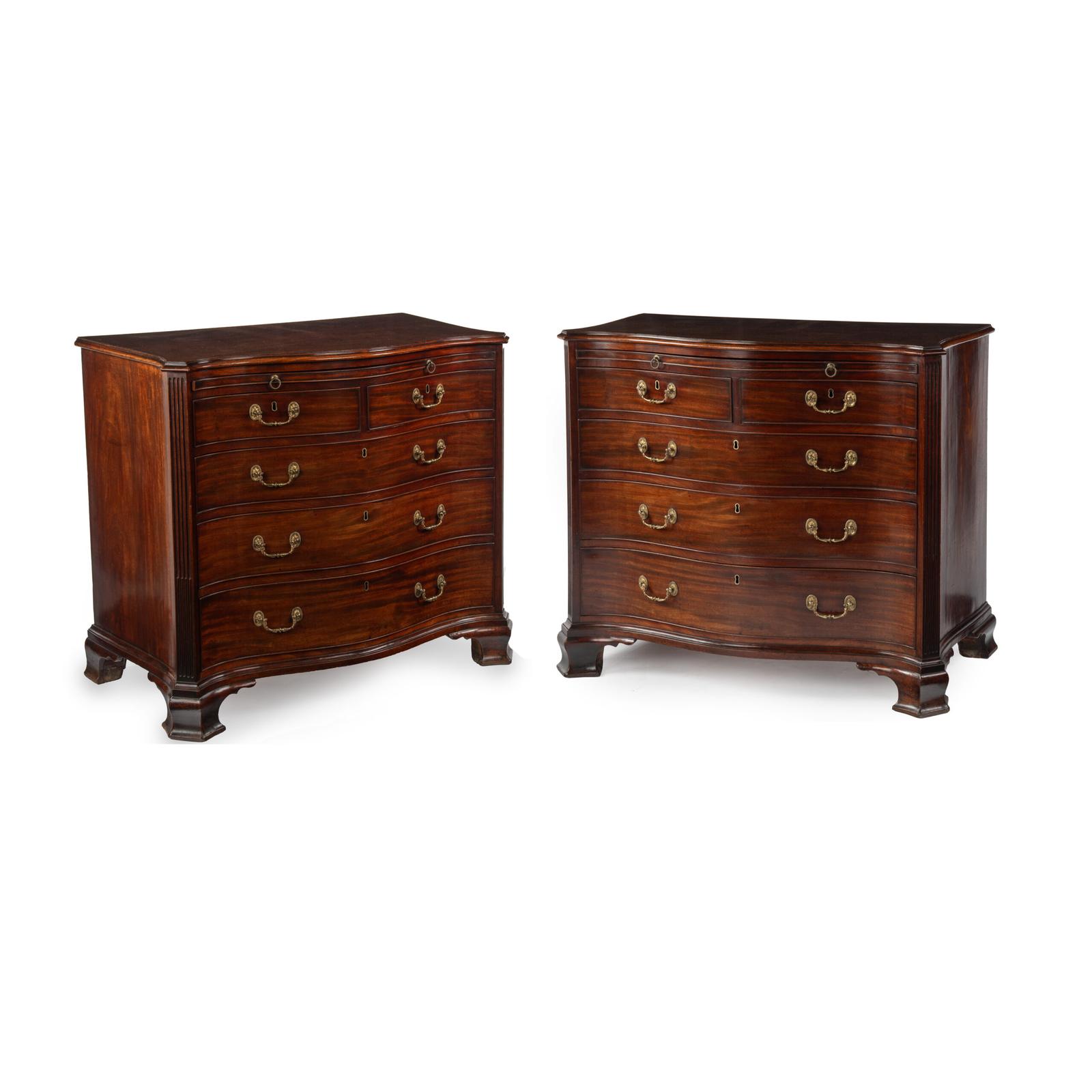 Extremely Fine Pair of George III Period Mahogany Serpentine Chests of Drawers / Commodes with Stop Fluted Angles c.1765 (1 of 35) Extremely Fine Pair of George III Period Mahogany Serpentine Chests of Drawers / Commodes with Stop Fluted Angles c.1765 (1 of 35)