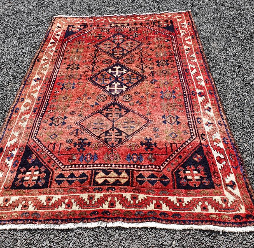 Good Vintage Persian Wool Carpet (1 of 7) Good Vintage Persian Wool Carpet (1 of 7)