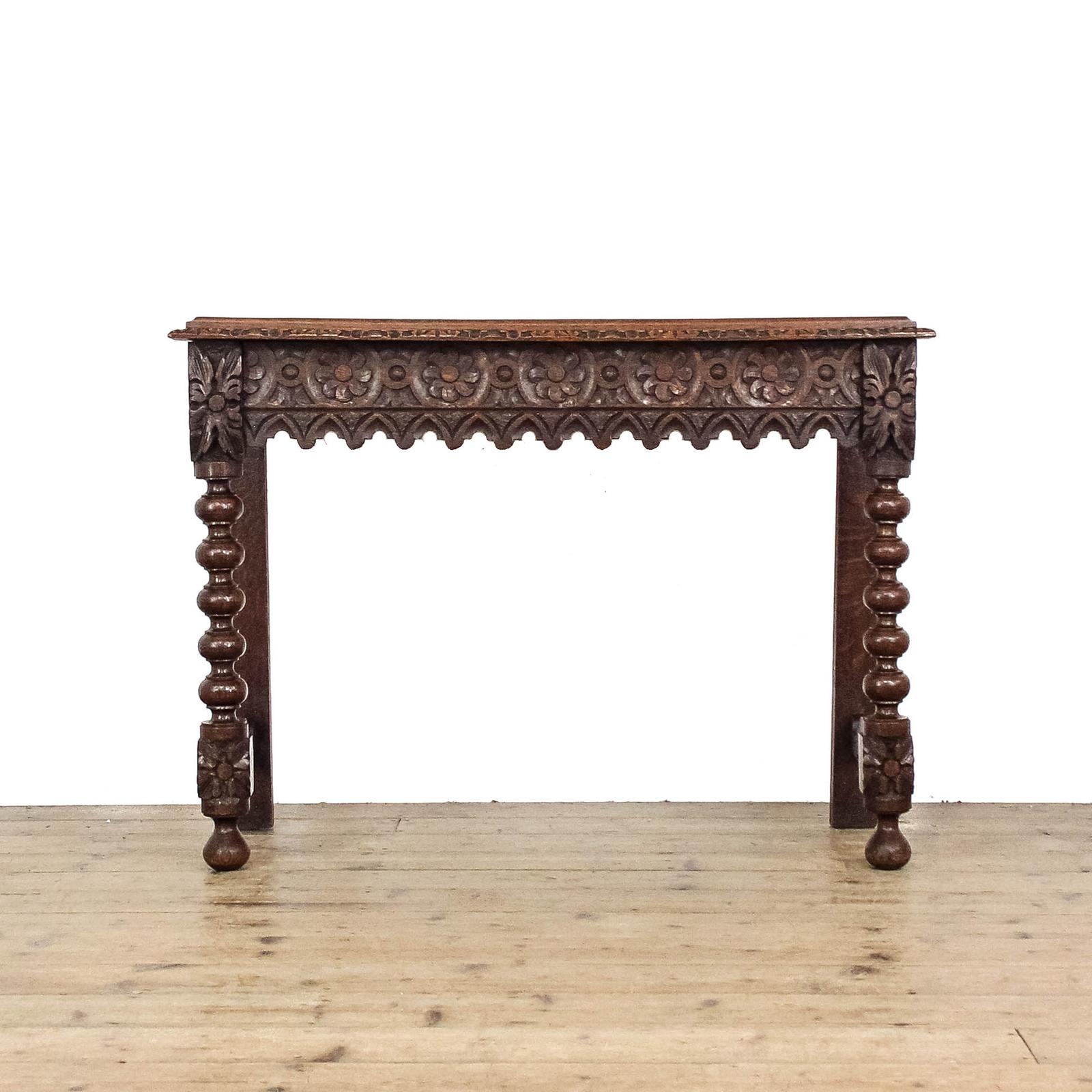 Antique Victorian Carved Gothic Oak Side Table (1 of 7) Antique Victorian Carved Gothic Oak Side Table (1 of 7)