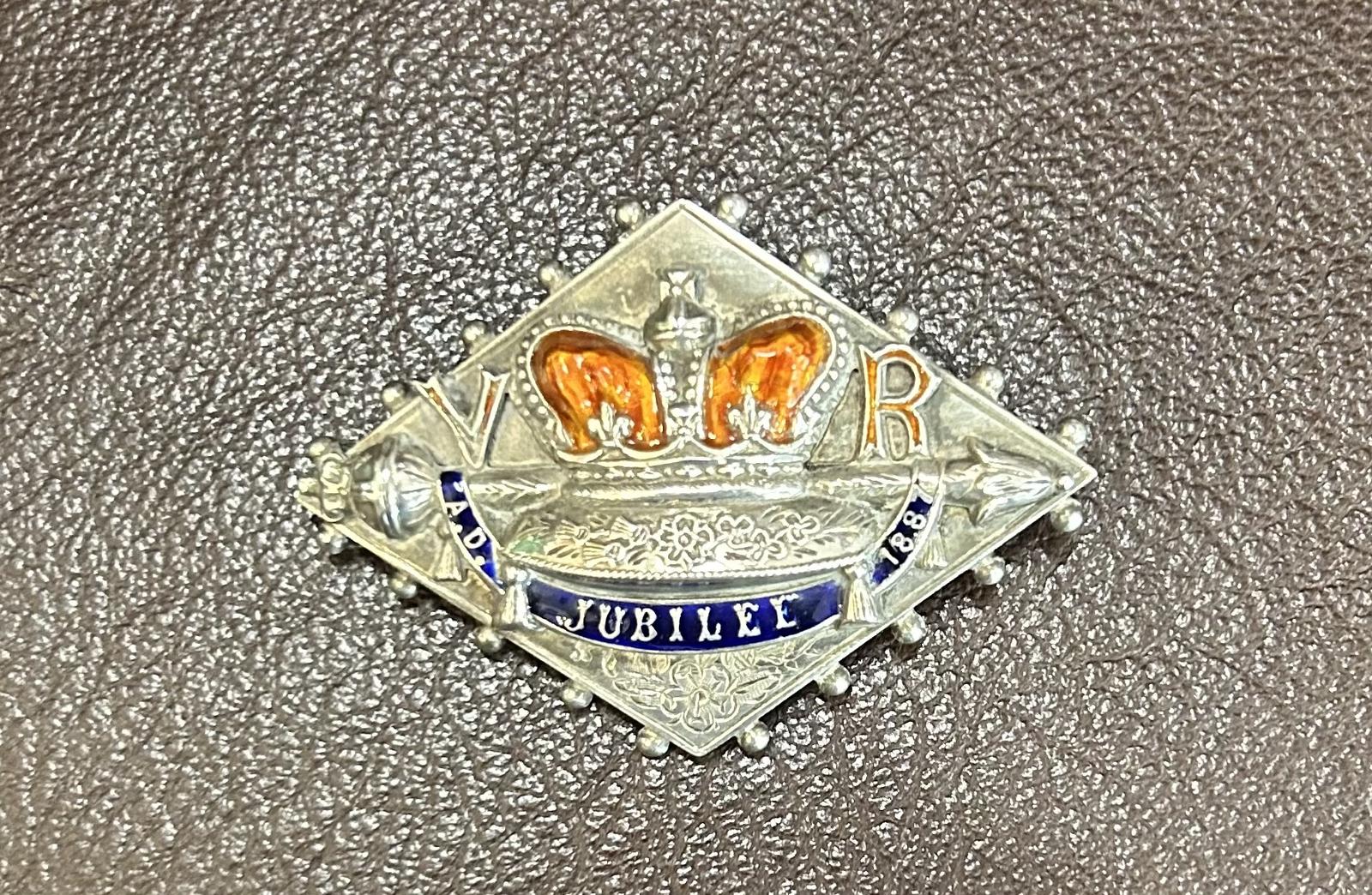 Victorian White Metal Brooch (1 of 2) Victorian White Metal Brooch (1 of 2)