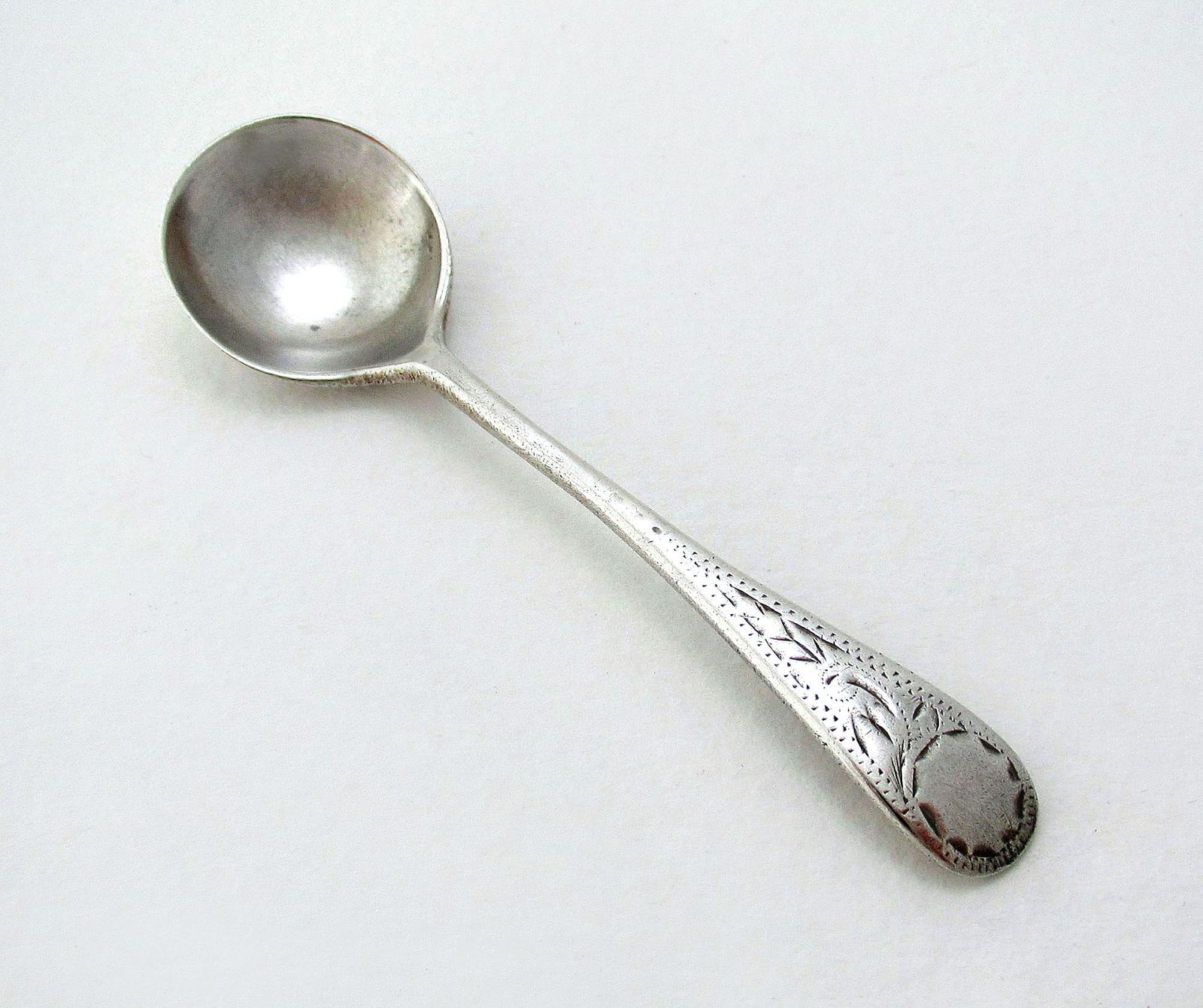 Antique Victorian Bright-cut Engraved Sterling Silver Small Mustard Pot Salt Spoon (1 of 3) Antique Victorian Bright-cut Engraved Sterling Silver Small Mustard Pot Salt Spoon (1 of 3)