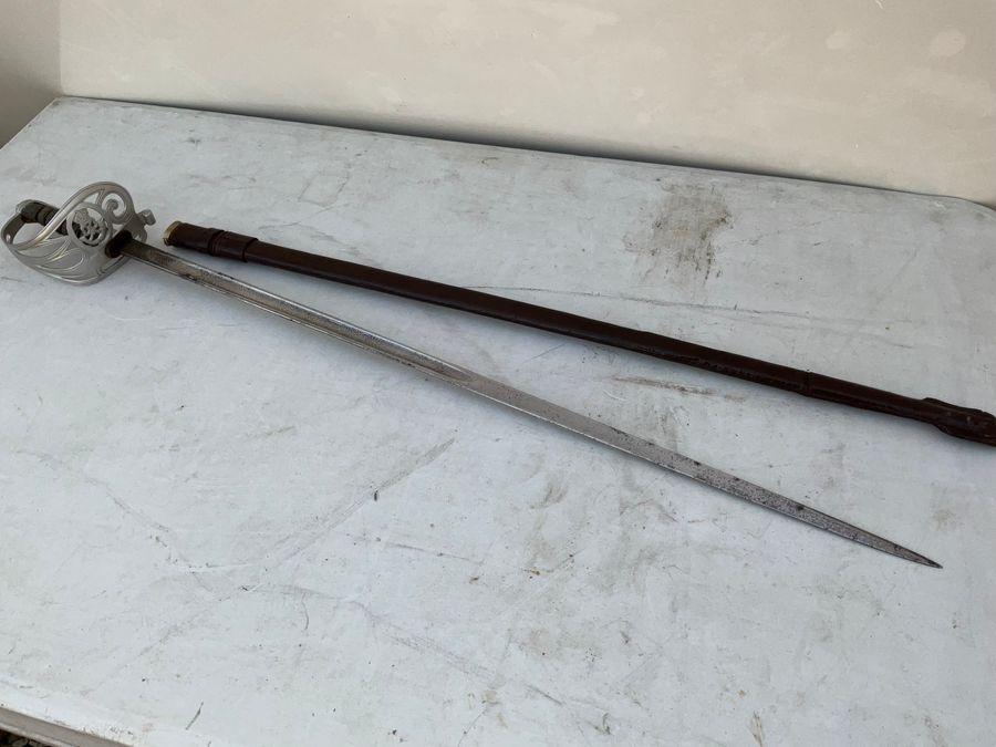 Edward VII Army Officers Sword (1 of 21)