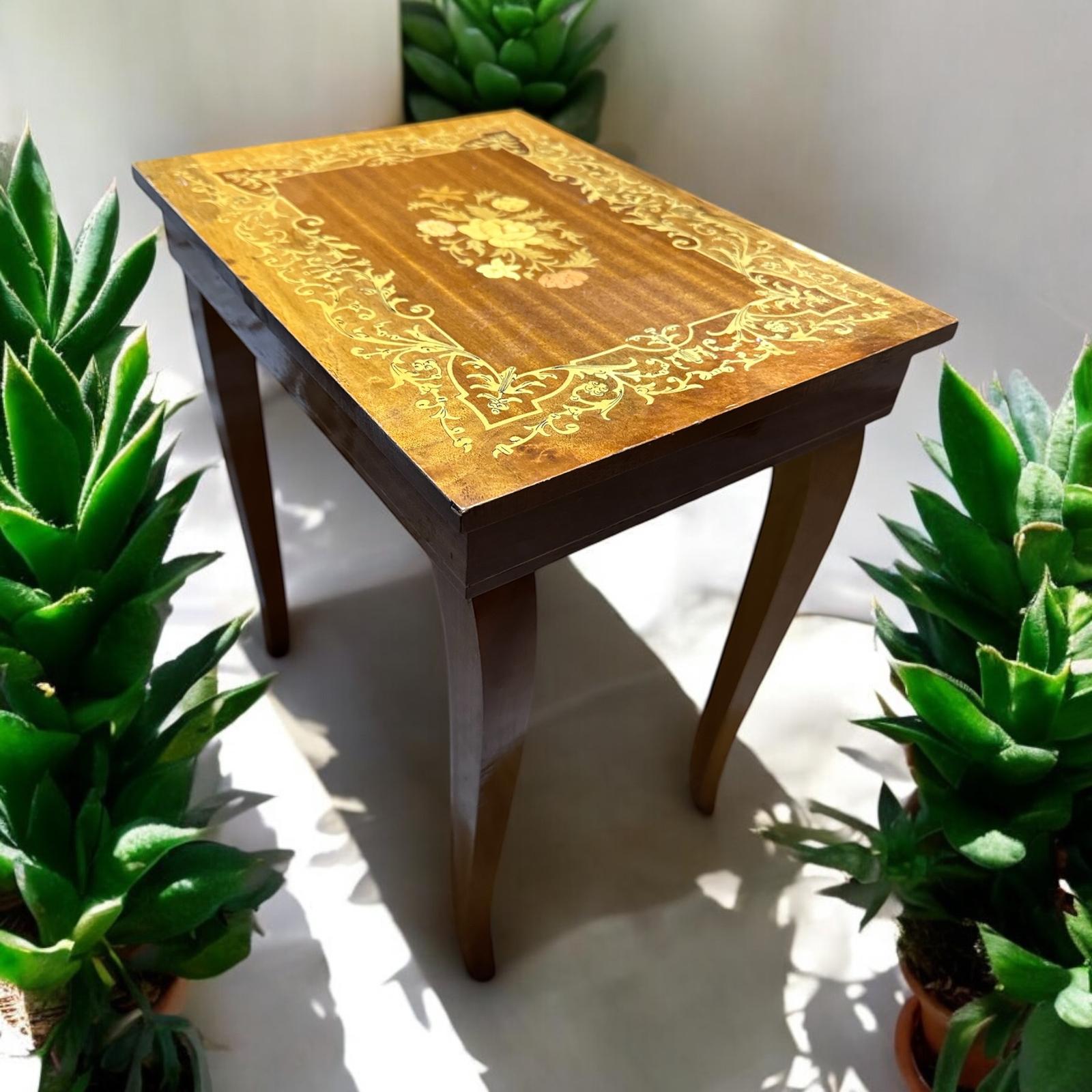 Vintage Inlaid Wood Italian Raege Music Box Table / Vintage Handcrafted 1970s / Original Key (1 of 9)