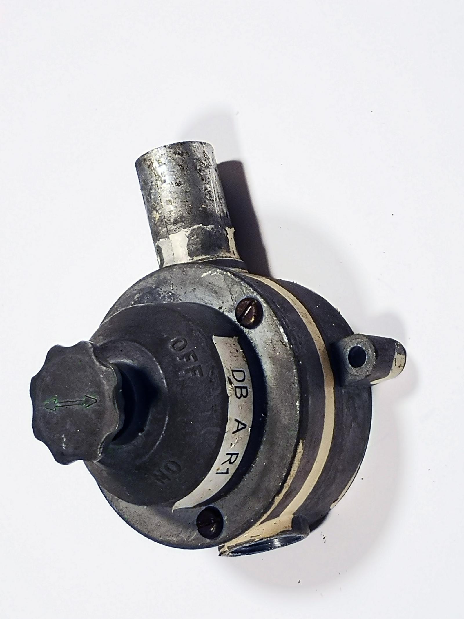 Vintage J & F Pool Industrial Rotary Switch – Fort Halstead, Kent (1 of 6) Vintage J & F Pool Industrial Rotary Switch – Fort Halstead, Kent (1 of 6)