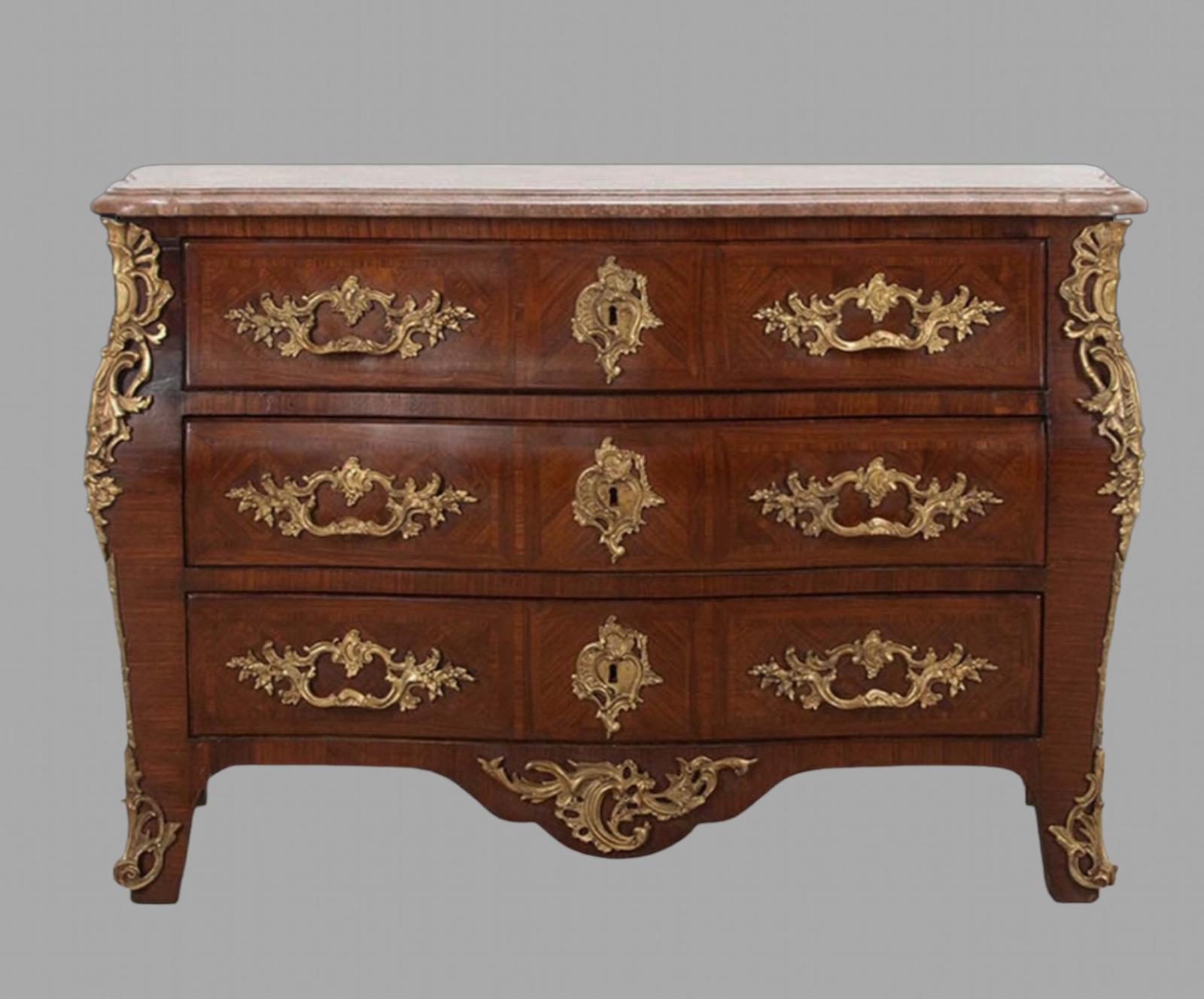 Italian Chest of Drawers c.1930 (1 of 3) Italian Chest of Drawers c.1930 (1 of 3)